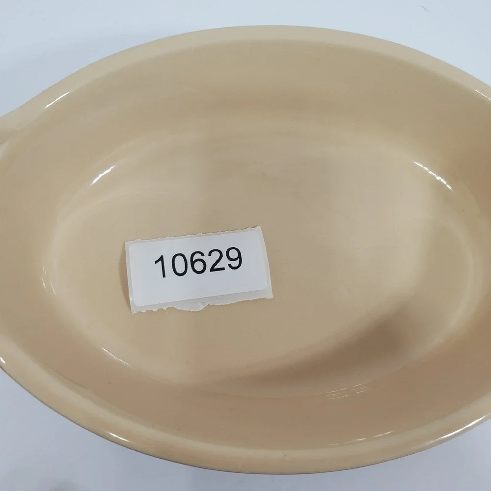 Le Creuset Oval Au Gratin Dish 10in Red Cream Stoneware Baker 10